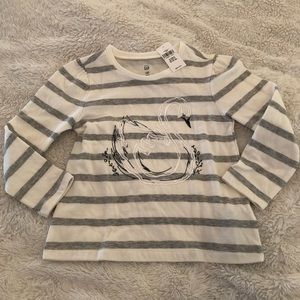 Gap Long Sleeve t-shirt swan white with gray stripes size 4T